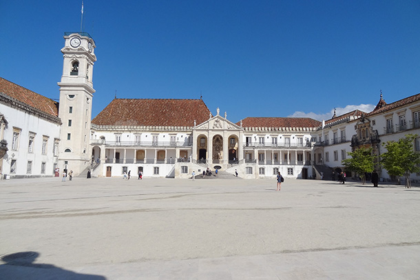 Coimbra – Cour de l'Université