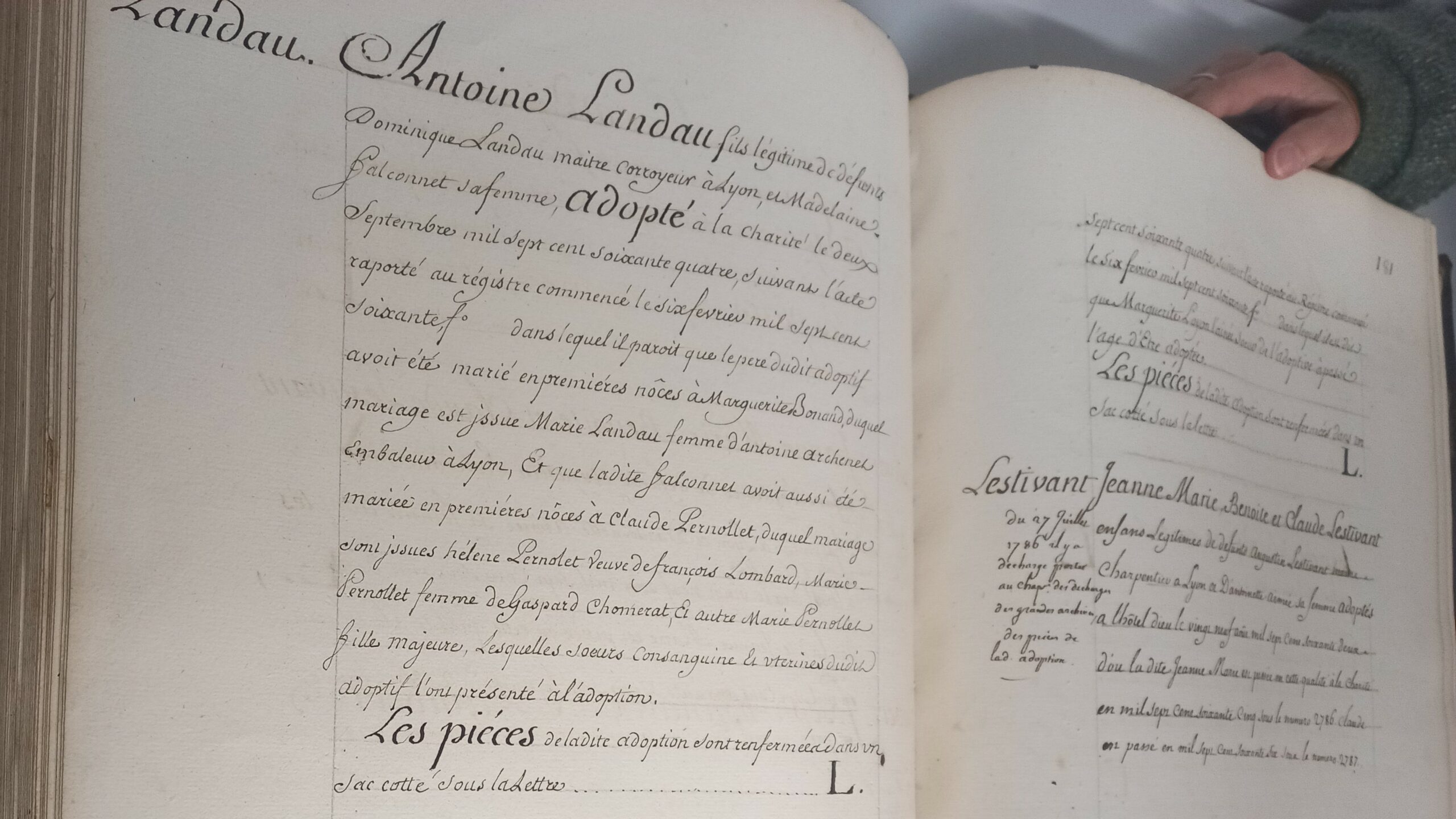 Visite des archives municipales de Lyon