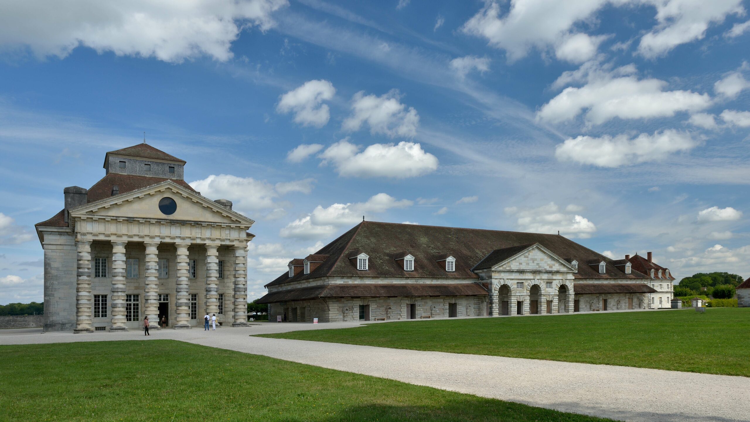 Escapade en Franche-Comté : Entre Art et Science